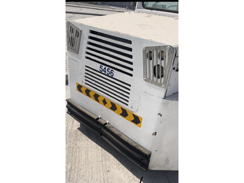 Schopf Rofan ZDi Diesel Tractor 8Tons Schopf Rofan ZDi Diesel Tractor 8Tons: صورة 3 Schopf Rofan ZDi Diesel Tractor 8Tons Schopf Rofan ZDi Diesel Tractor 8Tons: صورة 3