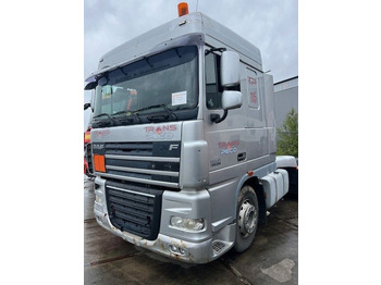 وحدة جر DAF XF 105 460
