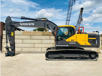 حفار زحاف VOLVO EC220EL