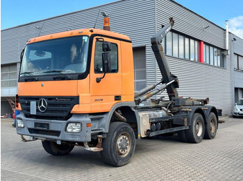 شاحنة ذات خطاف MERCEDES-BENZ Actros 3336