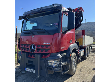 شاحنة كرين MERCEDES-BENZ