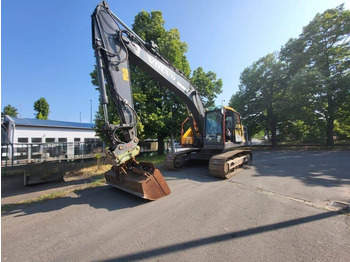 حفار زحاف VOLVO EC220EL
