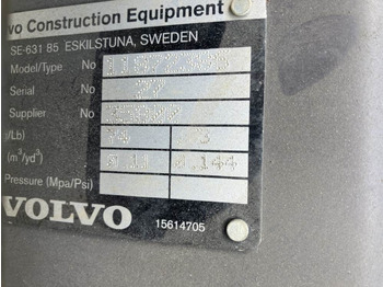 Volvo Tieflöffel mit Zähnen - Festanbau Volvo Tieflöffel mit Zähnen - Festanbau: صورة 4