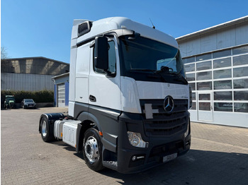 وحدة جر MERCEDES-BENZ Actros 1845