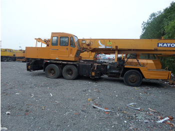 رافعة لجميع التضاريس KATO NK250E: صورة 1