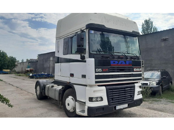 وحدة جر DAF XF 95 430