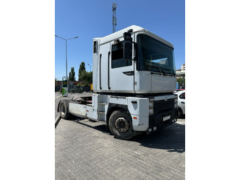 وحدة جر RENAULT Magnum 430