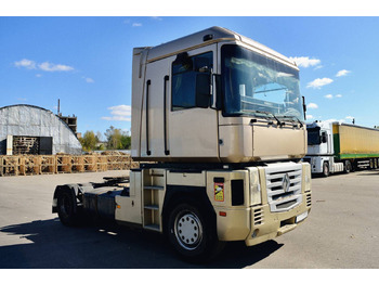 وحدة جر RENAULT Magnum 440