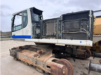 حفار زحاف LIEBHERR