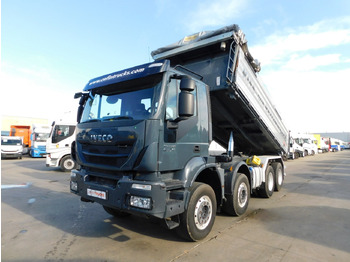 شاحنة قلاب IVECO