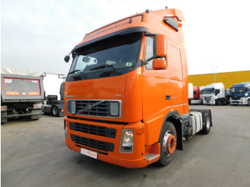 وحدة جر VOLVO FH 440
