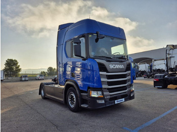 وحدة جر SCANIA R 450