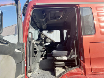 Interior photo 1: شاحنة ذات خطاف MAN TGA 25.530 8x4-4 BL, Lift-/Lenkachse TGA 25.530 8x4-4 BL, Lift-/Lenkachse