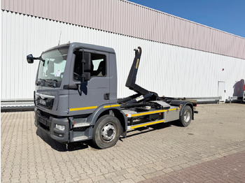 شاحنة ذات خطاف MAN TGM 15.250