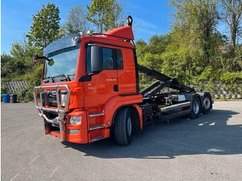 شاحنة ذات خطاف MAN TGS 26.480