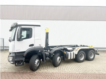 شاحنة ذات خطاف MERCEDES-BENZ Arocs 3240