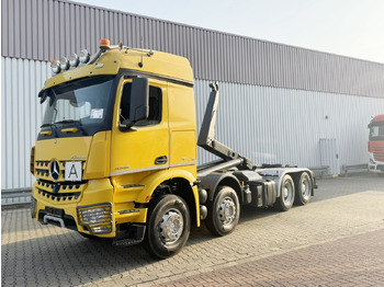 شاحنة ذات خطاف MERCEDES-BENZ Arocs 3245