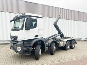 شاحنة ذات خطاف MERCEDES-BENZ Arocs 4142