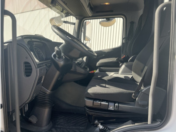 Interior photo 1: شاحنة قلاب Mercedes-Benz Atego 818/23 K 4x2 Atego 818/23 K 4x2, 2x AHK, Meiller-Kipper, mehrfach Vorhanden! Interior photo 1: شاحنة قلاب Mercedes-Benz Atego 818/23 K 4x2 Atego 818/23 K 4x2, 2x AHK, Meiller-Kipper, mehrfach Vorhanden!