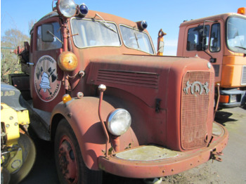 سيارة إطفاء MERCEDES-BENZ