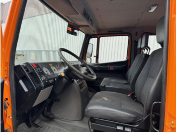 Interior photo 1: Mercedes-Benz Vario 816 D 4x2 Doka Vario 816 D 4x2 Doka, 2x AHK, Meiller Kipper, Ex-Stadtverwaltung Mercedes-Benz Vario 816 D 4x2 Doka Vario 816 D 4x2 Doka, 2x AHK, Meiller Kipper, Ex-Stadtverwaltung