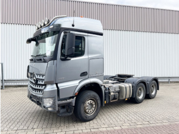 وحدة جر MERCEDES-BENZ Arocs 2651