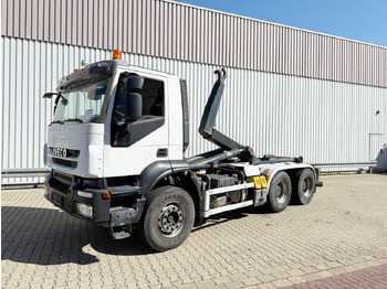 شاحنة ذات خطاف