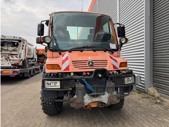 Unimog U 400 405/12 4x4 U 400 405/12 4x4, Kipper, Kommunalhydraulik, VarioPilot, Zapfwelle Unimog U 400 405/12 4x4 U 400 405/12 4x4, Kipper, Kommunalhydraulik, VarioPilot, Zapfwelle: صورة 3