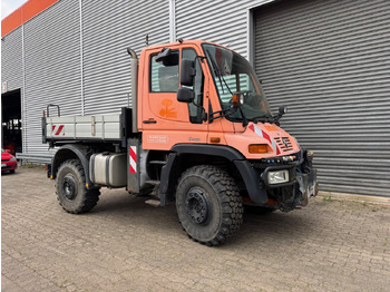 Unimog U 400 405/12 4x4 U 400 405/12 4x4, Kipper, Kommunalhydraulik, VarioPilot, Zapfwelle Unimog U 400 405/12 4x4 U 400 405/12 4x4, Kipper, Kommunalhydraulik, VarioPilot, Zapfwelle: صورة 1