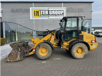 اللودر بعجل CATERPILLAR 908H