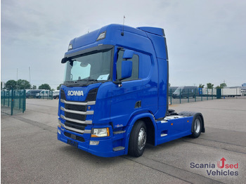 وحدة جر SCANIA R 450