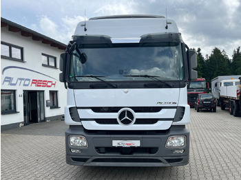 شاحنة ذات خطاف Mercedes-Benz Actros 2544 MP3 Abrollkipper original 84.000KM: صورة 2
