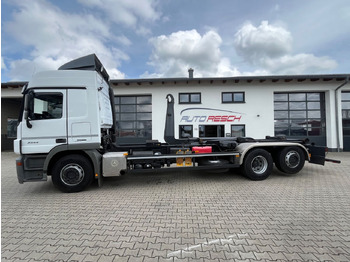 شاحنة ذات خطاف Mercedes-Benz Actros 2544 MP3 Abrollkipper original 84.000KM: صورة 3