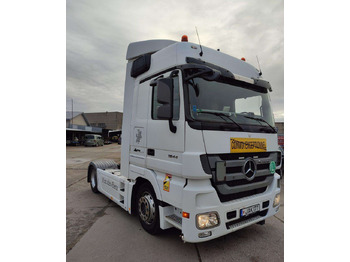 وحدة جر MERCEDES-BENZ Actros 1844