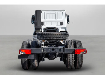 شاحنة هيكل كابينة Iveco T-WAY AT380T47H 6x4 R24 Tyres Chassis - Barcelona Stock: صورة 2