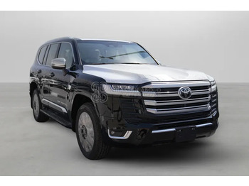 سيارة دفع رباعي TOYOTA Land Cruiser