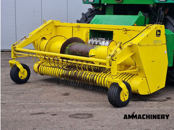 حصادة الذرة JOHN DEERE