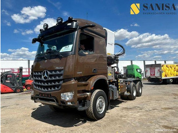 وحدة جر MERCEDES-BENZ Arocs 3351