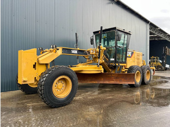 ممهدة CATERPILLAR 140K