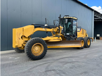 ممهدة CATERPILLAR 140M