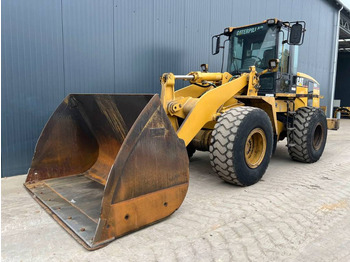 اللودر بعجل CATERPILLAR 938G
