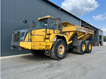 شاحنة قلاب مفصلية KOMATSU HM400