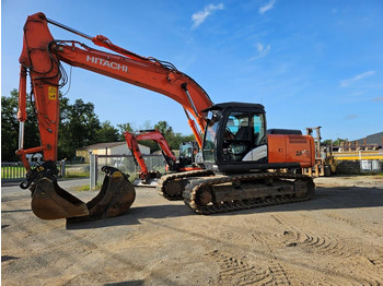 حفار زحاف HITACHI ZX210