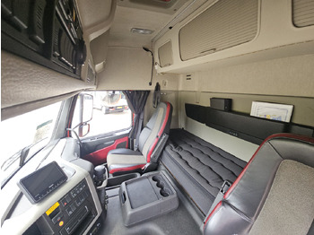 شاحنة مقفلة Volvo FM340: صورة 5