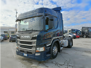 وحدة جر SCANIA P 450