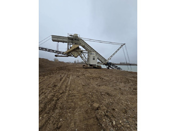 آلات البناء