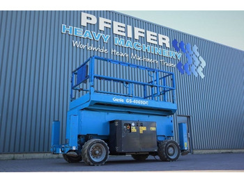 رافعة هيدروليكية مقصية GENIE