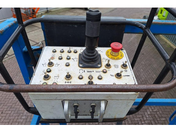 رافعة هيدروليكية مقصية Holland Lift Megastar G320DL30 4WDS/N Diesel, 4x4x4 Drive, 34m: صورة 4