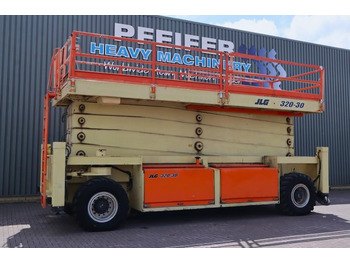 رافعة هيدروليكية مقصية JLG