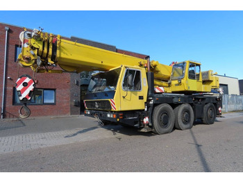 رافعة لجميع التضاريس GROVE